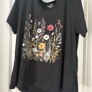 SHEIN Black V-Neck Floral Meadow Print Tee